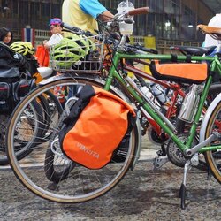 กระเป๋าแพนเนียร์กันน้ำ VINCITA B050WP-V รุ่นฝาม้วน (คู่หลัง) 1คู่