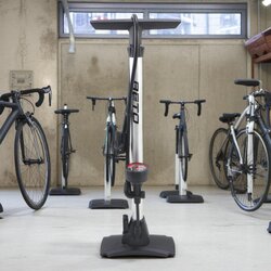 สูบจักรยาน มอเตอร์ไซต์ ตั้งพื้น BETO CMP-130AG1