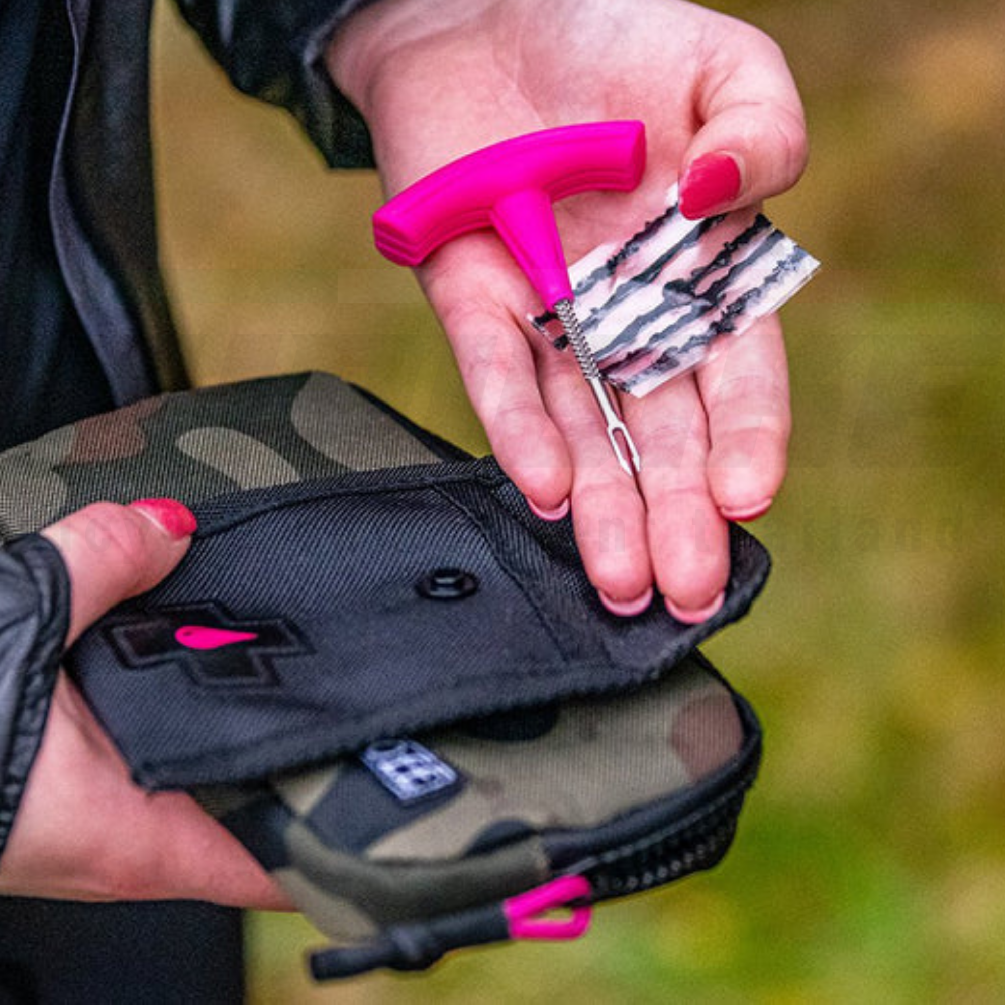 ชุดปะยางจักรยานทูปเลส MUC-OFF Puncture Plug Repair Kit