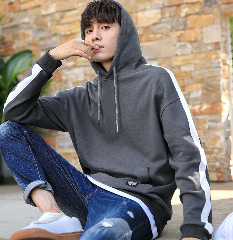 Hoodie เสื้อฮู้ดผู้ชาย สีเทา ทรงOversize แต่งชายเสื้อและแขน เสื้อกันหนาวมีฮู้ด แฟชั่นสไตล์เกาหลี