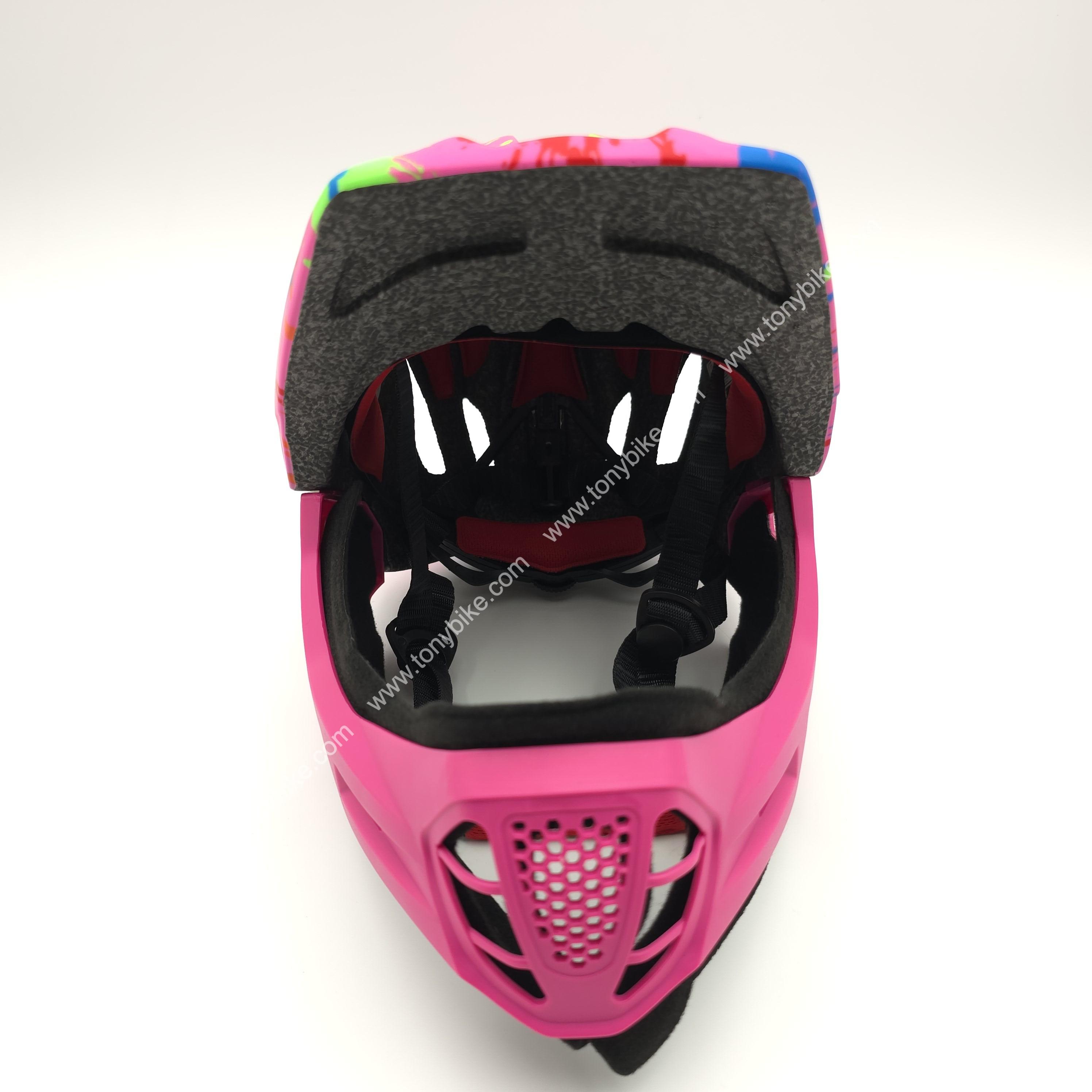หมวกจักรยานเด็ก เต็มใบ สีชมพู ลายเพ้นท์สี 46-53 ซม.