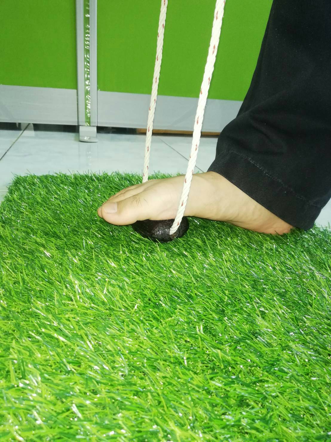 ลูกตาลนวดฝ่าเท้า บรรเทาการปวดเมื่อย