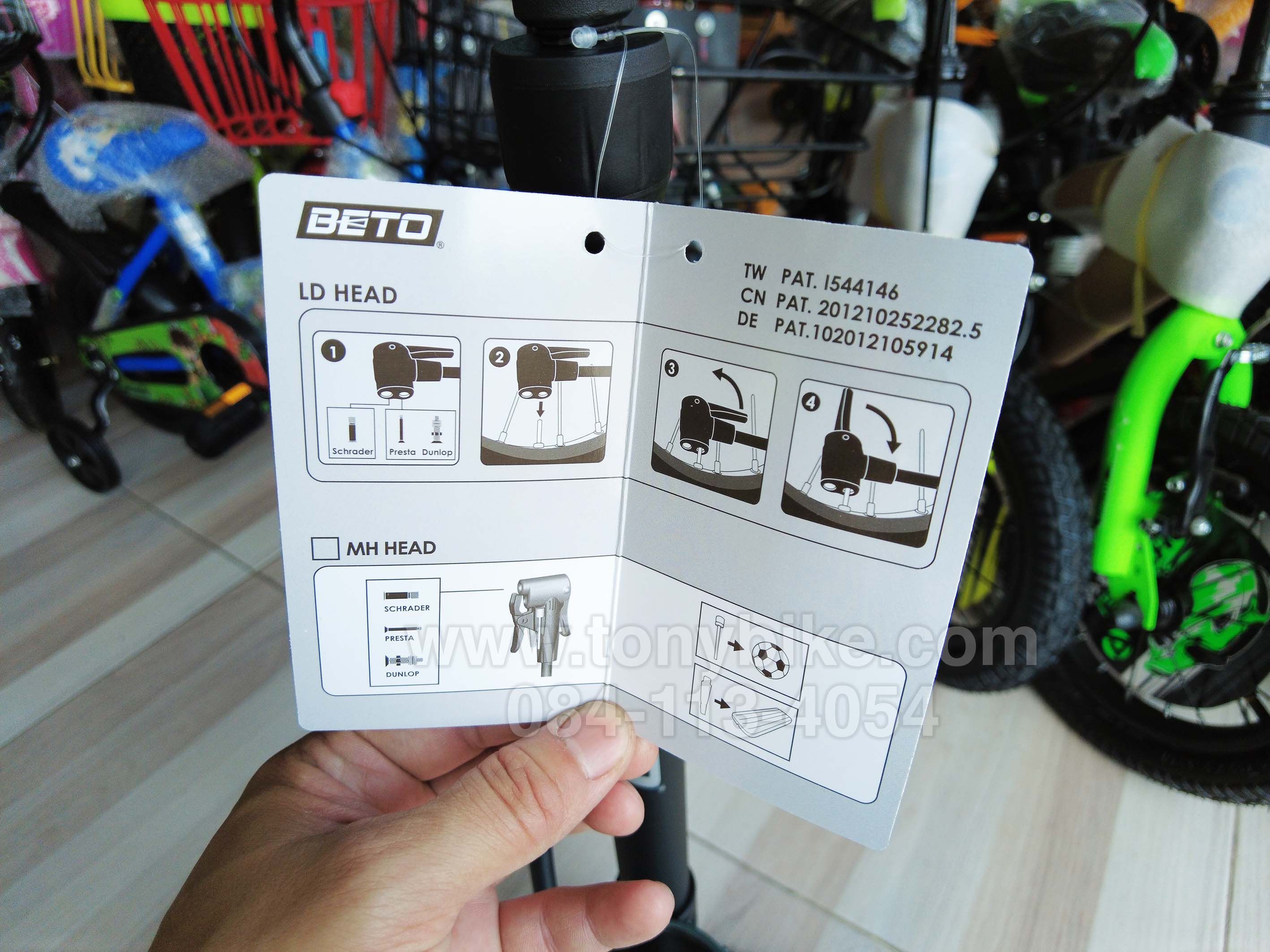 ที่สูบลมจักรยาน รุ่น CFL-501PG7 กระบอกไฟเบอร์ มีเกจวัดแรงดันลม หน้าปัด 8 ซม. (3 หัวสูบ A/V, F/V, D/V) 160 psi. 11 Bar