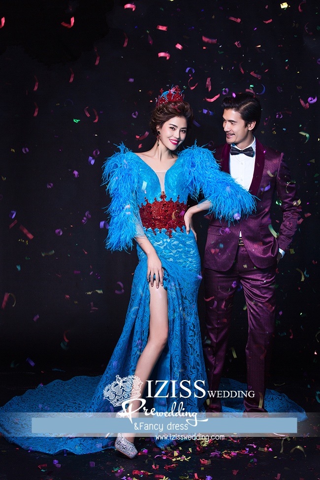 PW331 - **พรีออเดอร์เฉพาะชุดผู้หญิงค่ะ** ชุดคู่ถ่ายพรีเวดดิ้ง (prewedding dress) & ชุดแต่งงานแฟนซี (Fancy wedding dress)ชายหญิง "ธีมสีน้ำเงิน"