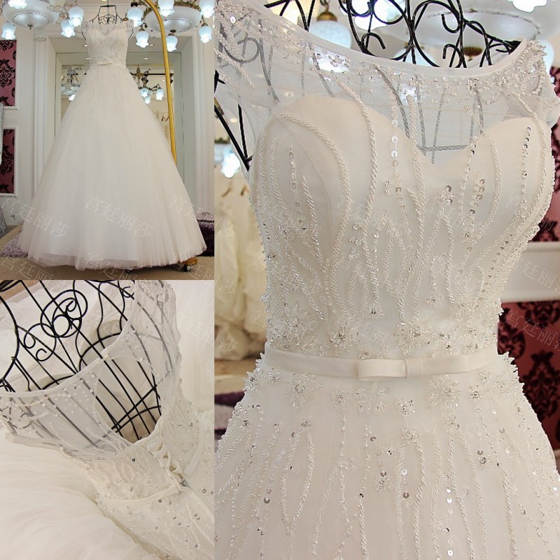 BRL007 **พรีออเดอร์**ชุดแต่งงานหรูหราประดับดอกไม้ผสมเพชรและคริสตัล สวยงามดุจเจ้าหญิง