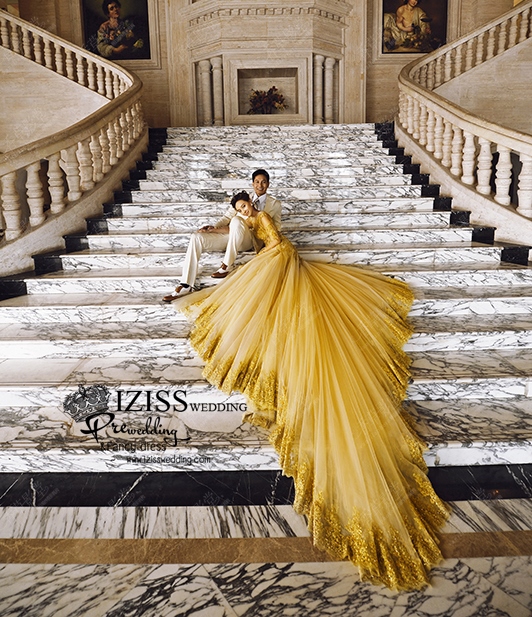 PW345-**พรีออเดอร์เฉพาะชุดผู้หญิง**ชุดคู่ถ่ายพรีเวดดิ้ง (prewedding dress) & ชุดแต่งงานแฟนซี (Fancy wedding dress)ชายหญิง "ธีมสีเหลือง-ขาว"