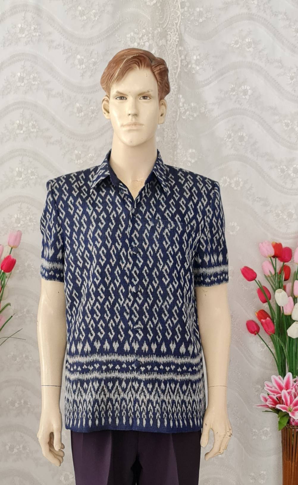 #เสื้อสูทชายลายขอ #เสื้อสูทชายไหมประดิษฐ์ #สูทผ้าไทยชาย #ซาฟารีผ้าไทยชาย #สูทผ้าไหม, #สูทผ้าไทย #ซาฟารีชาย