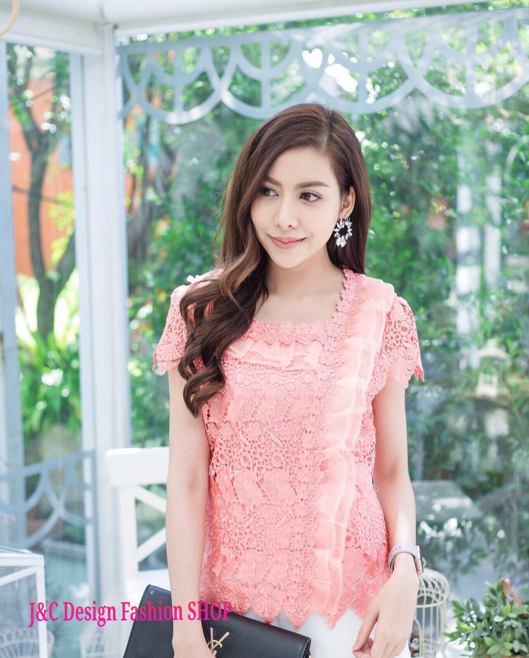 เสื้อลูกไม้สไตน์เกาหลีสีโอรส เสื้อลูกไม้สไตน์วัยรุ่นสีโอรส เสื้อผ้าไทยใส่กับผ้าซิ่น เสื้อผ้าฝ้ายใส่กับผ้าถุงสีเทา เสื้อลูกไม้ใส่ผ้าซิ่น เสื้อลูกไม้พาดาแขนสั้นสีโอรส