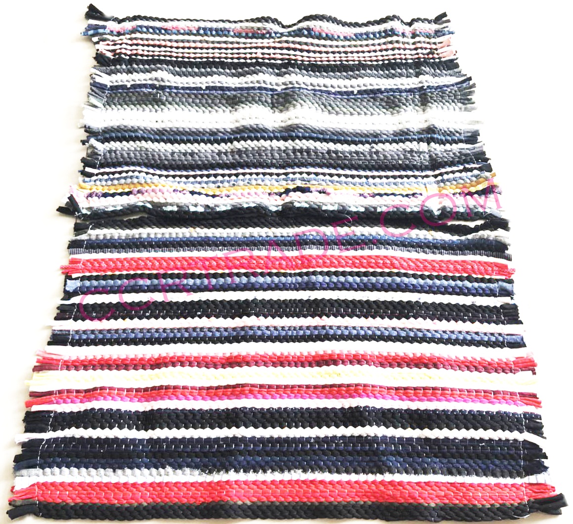 พรมเปียใหญ่ 60*40 ซม.