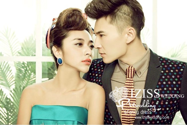 PW088 - **พรีออเดอร์**ชุดคู่ถ่ายพรีเวดดิ้ง (prewedding dress) & ชุดแต่งงานแฟนซี (Fancy wedding dress)ชายหญิง "ธีมสีเขียวมรกต-ดำ"