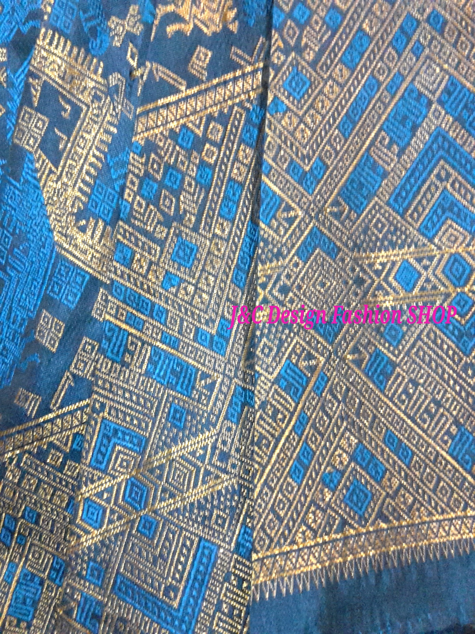 ผ้าถุงไหมลาวสำเร็จรูปแต่งเกล็ดหรูเรียบน่ารัก กระโปรงผ้าไทยไหมขิดลาวไฮโซ แบบจับเดปป้ายเลื่อนตะขอ สีฟ้าอมเขียวเมทอลลิค