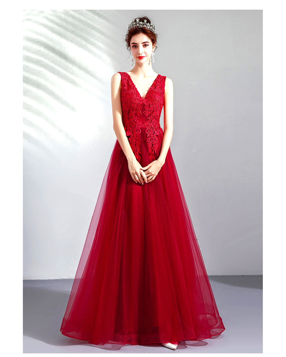 DL082 **พรีออเดอร์** ชุดออกงานสีแดง ชุดราตรี เดรสยาวออกงาน (Night party dresses) ชุดไปงานแต่งงานสวยๆ "ธีมสีแดง"