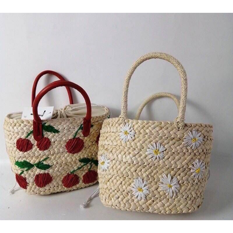 กระเป๋าสาน ดอกเดซี่เล็กๆ น่ารักมาก🎀 ค่าส่งถูก❤️ส่งไวจาก กทม