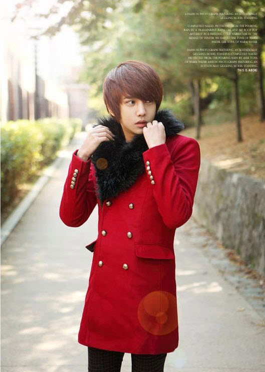 เสื้อกันหนาวแฟชั่นนำเข้า : เสื้อโค้ท พร้อมส่ง สีแดง ตัวยาว คอปก พร้อมเฟลอขนสัตว์เทียม ใส่ไปต่างประเทศได้