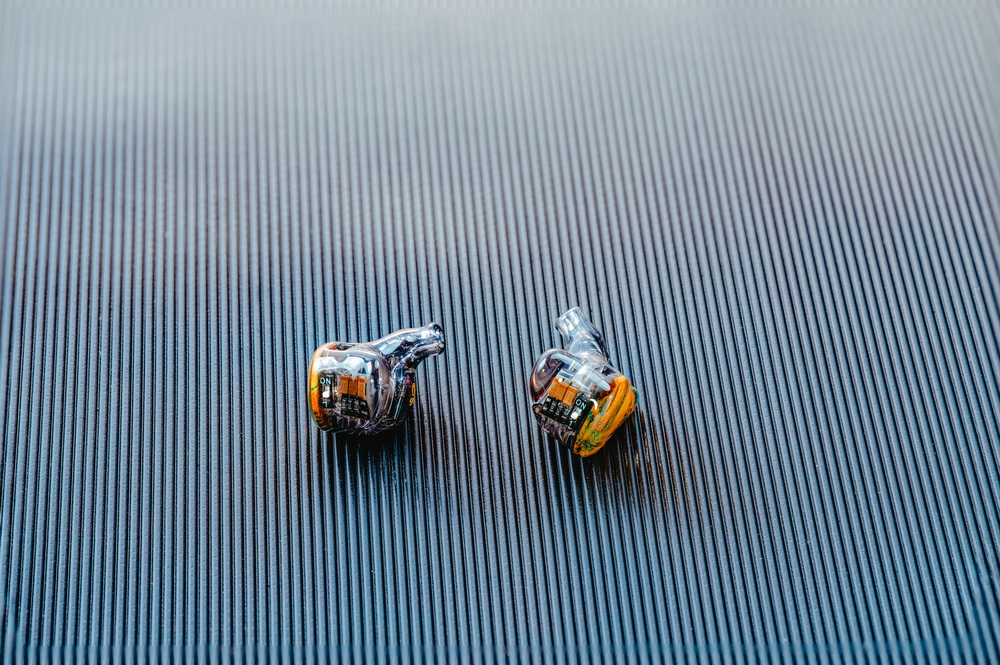 ขาย DUNU SA6 หูฟัง 6 ไดรเวอร์ (6BA) Sonion + Knowles รองรับ Hi-Res , Tuning Modes