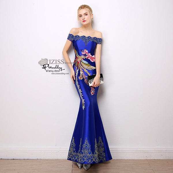 PW615- **พร้อมส่งสีแดง**ชุดกี่เพ้ายาวไหล่ปาด ชุดยกน้ำชา ชุดถ่ายพรีเวดดิ้ง (prewedding dress) & ชุดแต่งงานแฟนซี (Fancy wedding dress) "ธีมสีแดง"