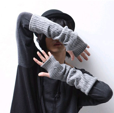 พร้อมส่ง ถุงมือไหมพรม สีเทา ปลอกแขนยาว