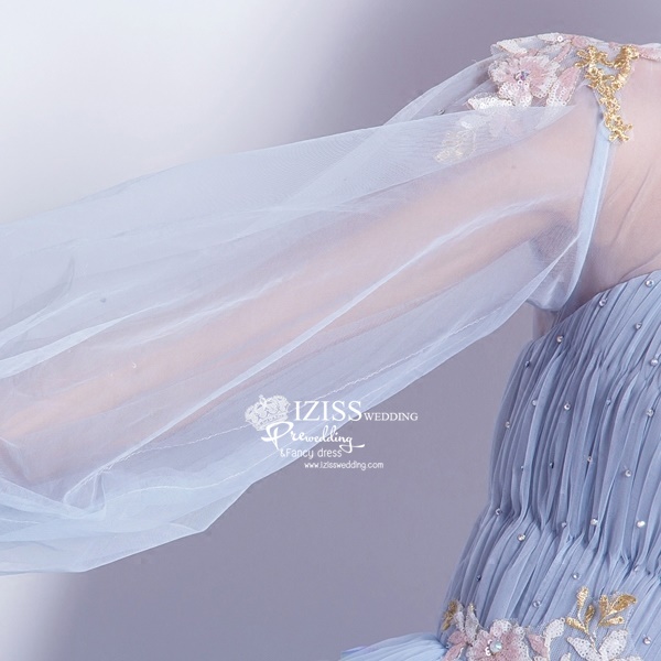 PW586- **พรีออเดอร์ค่ะ**ชุดราตรี ชุดแฟนซี ชุดคู่ถ่ายพรีเวดดิ้ง (prewedding dress) & ชุดแต่งงานแฟนซี (Fancy wedding dress)ชายหญิง "ธีมสีฟ้า"