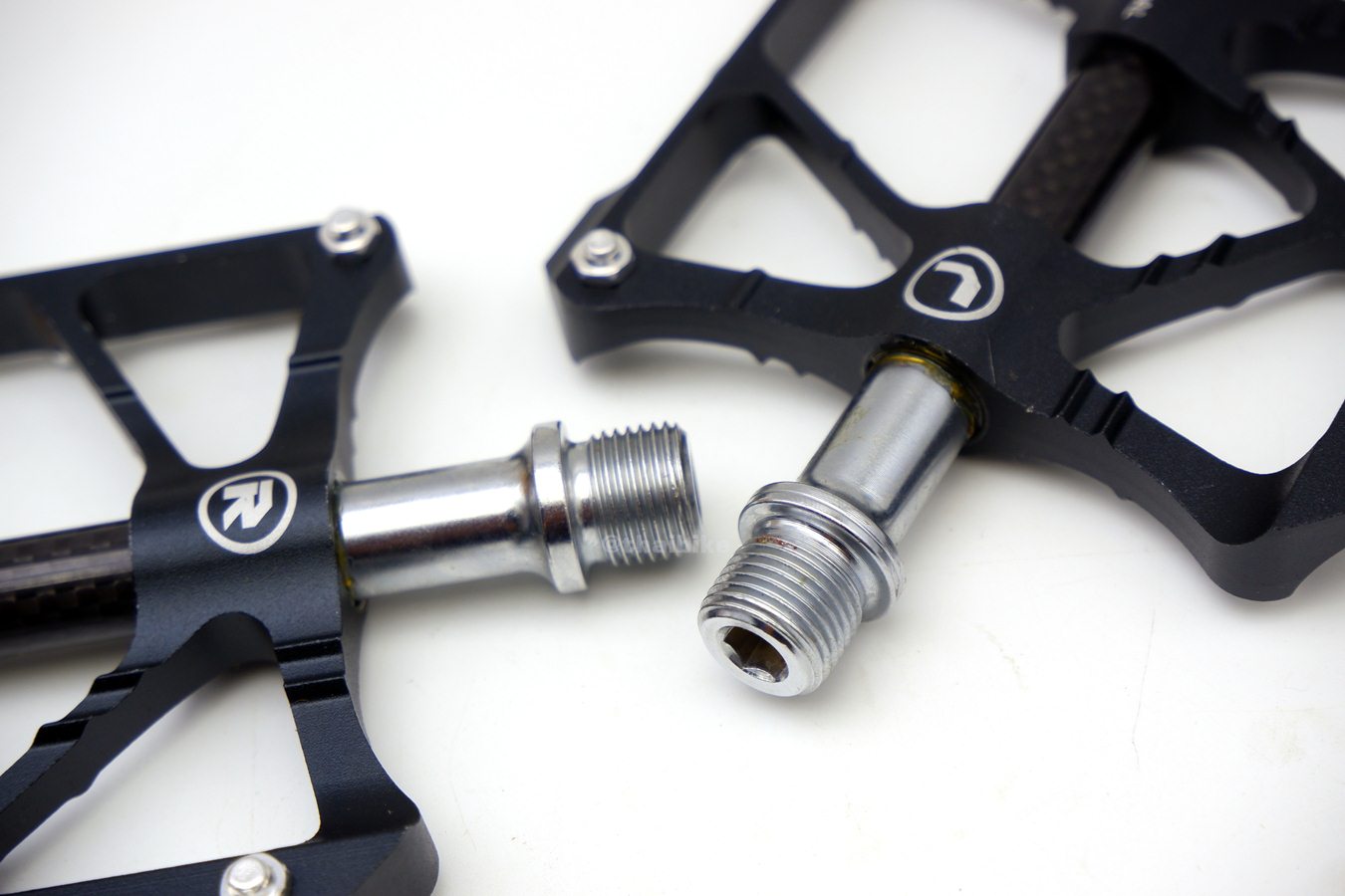 มาใหม่ บันไดจักรยานแกนคาร์บอน WHEEL UP 1005N