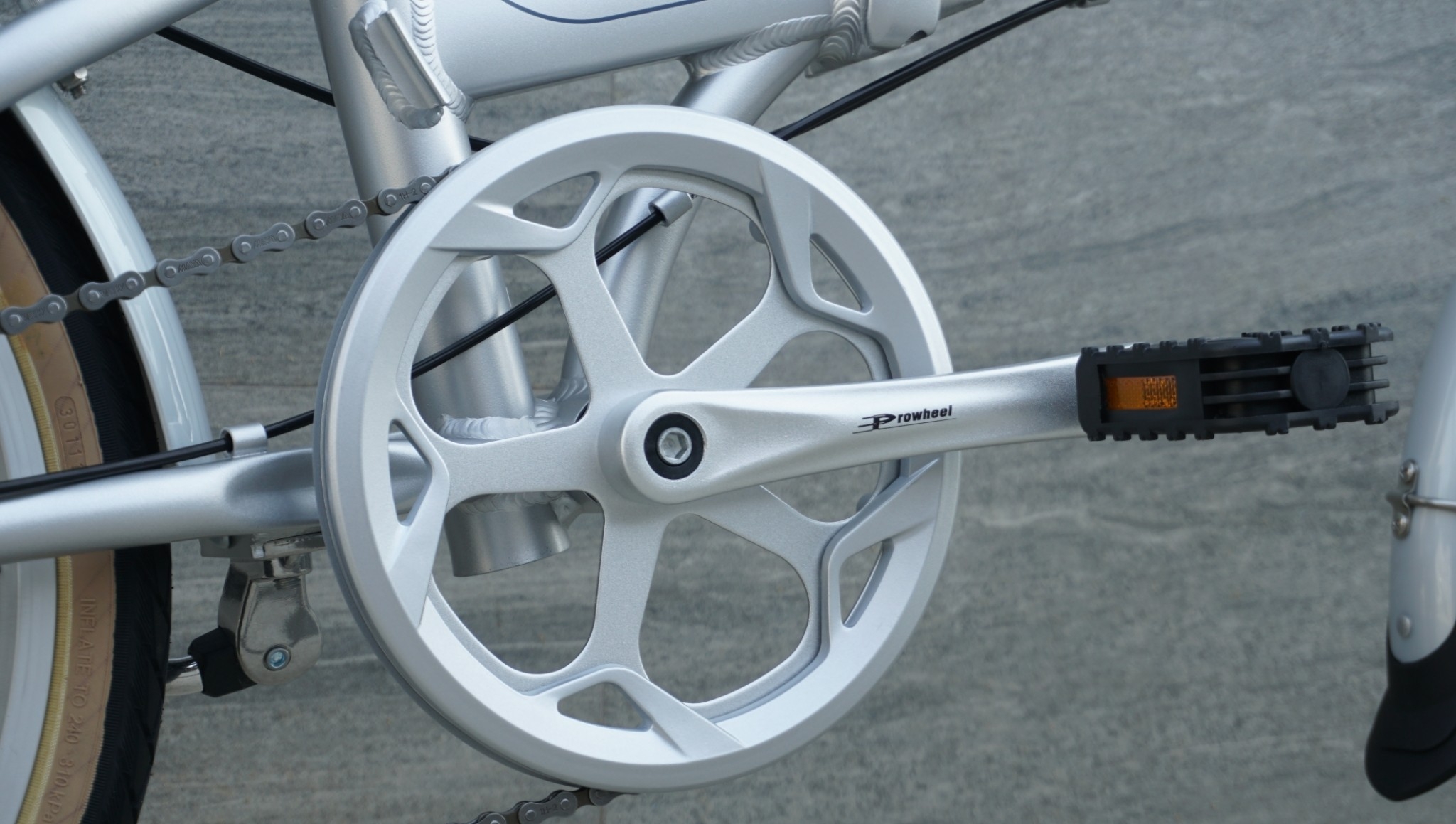 Fika Frappe จักรยานพับได้ เฟรมอลูมิเนียม ล้อ 20" 7 สปีด พร้อมตะแกรง บังโคลน