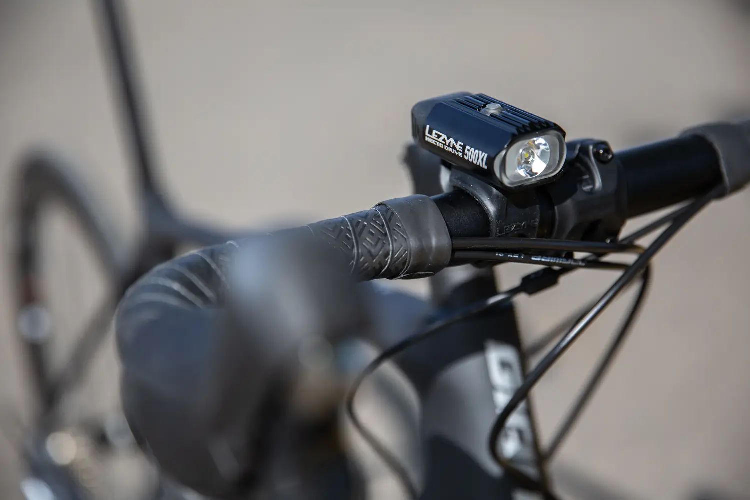 ไฟหน้าจักรยาน Lezyne Hecto Drive 500XL