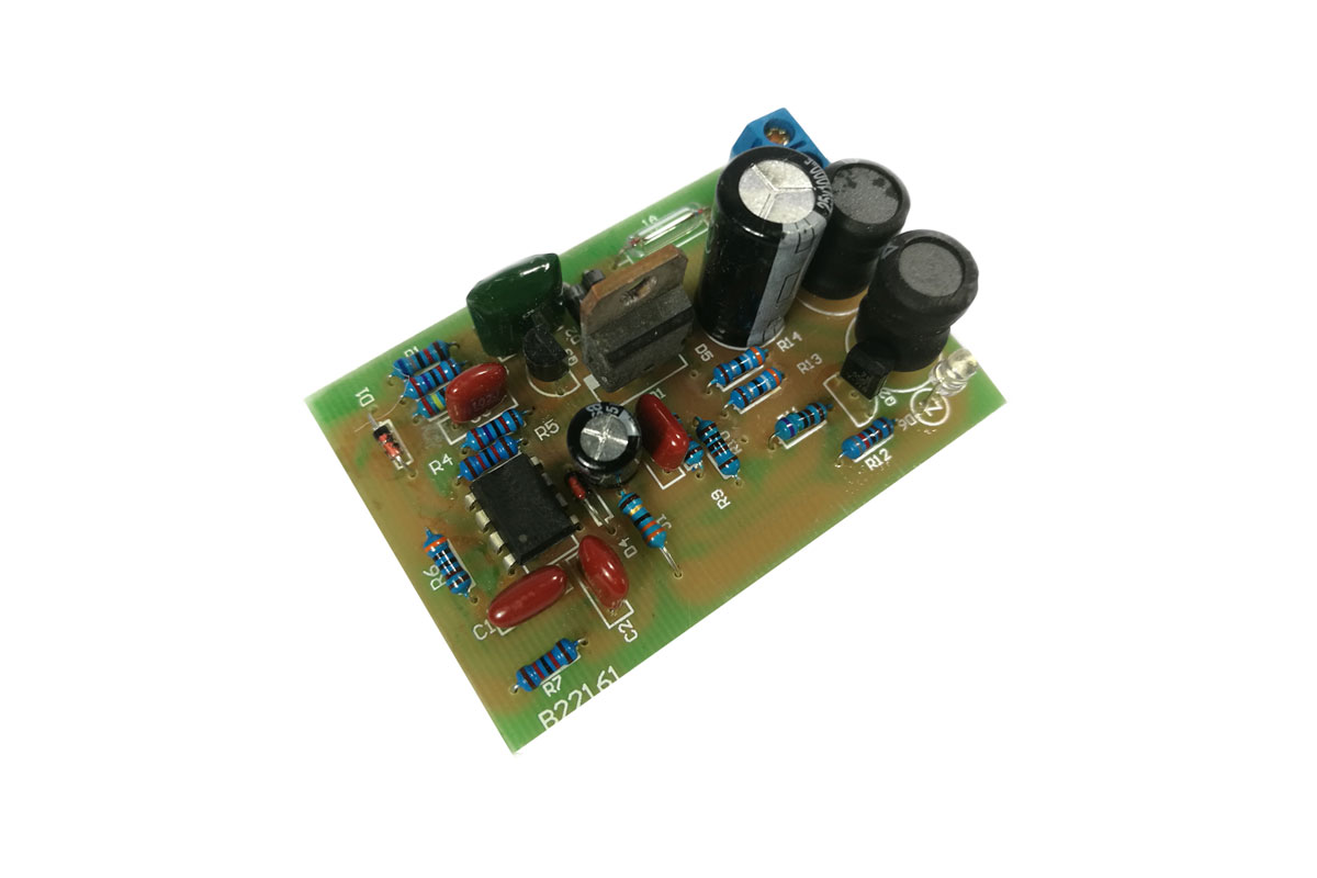 วงจรสลายซัลเฟต สำหรับแบตเตอรี่ตะกั่วกรด 12V