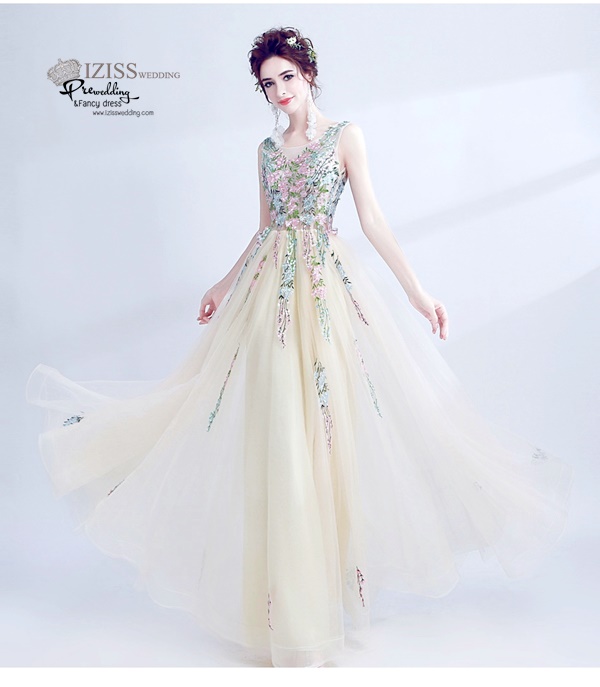 DL027 - **พรีออเดอร์** ชุดราตรี เดรสยาวออกงาน (Night party dresses) ชุดไปงานแต่งงานสวยๆ "ธีมสีครีมปักดอกชมพู "