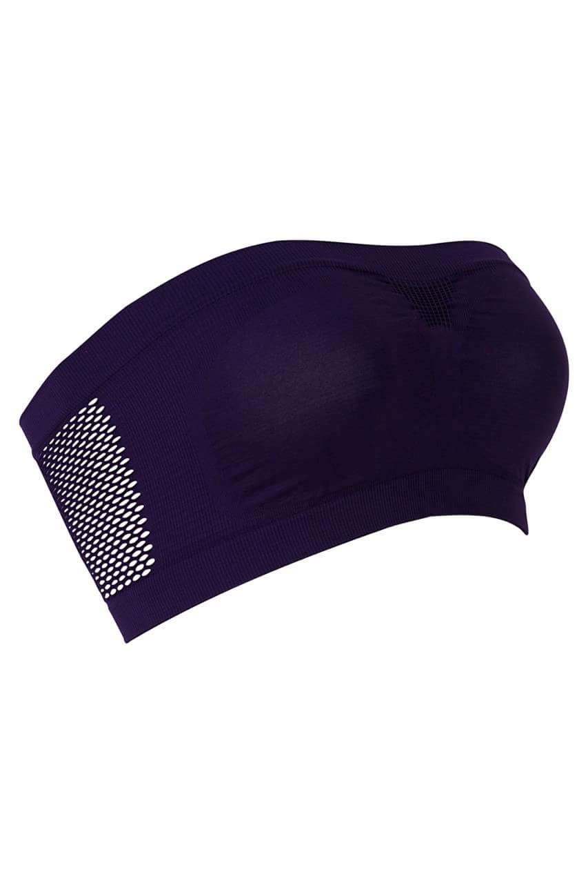 เกาะอกหลังตาข่าย