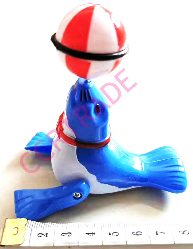 แมวน้ำเล่นบอลไขลานถาด 33 ซม.