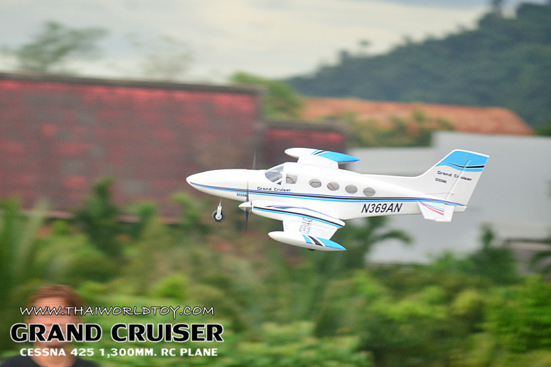 CESSNA425 GRAND CRUISER (PNP) RC PLANE 1300MM.