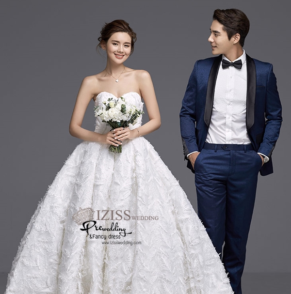 PW583- **พรีออเดอร์ค่ะ**ชุดราตรี ชุดแฟนซี ชุดคู่ถ่ายพรีเวดดิ้ง (prewedding dress) & ชุดแต่งงานแฟนซี (Fancy wedding dress)ชายหญิง "ธีมสี"