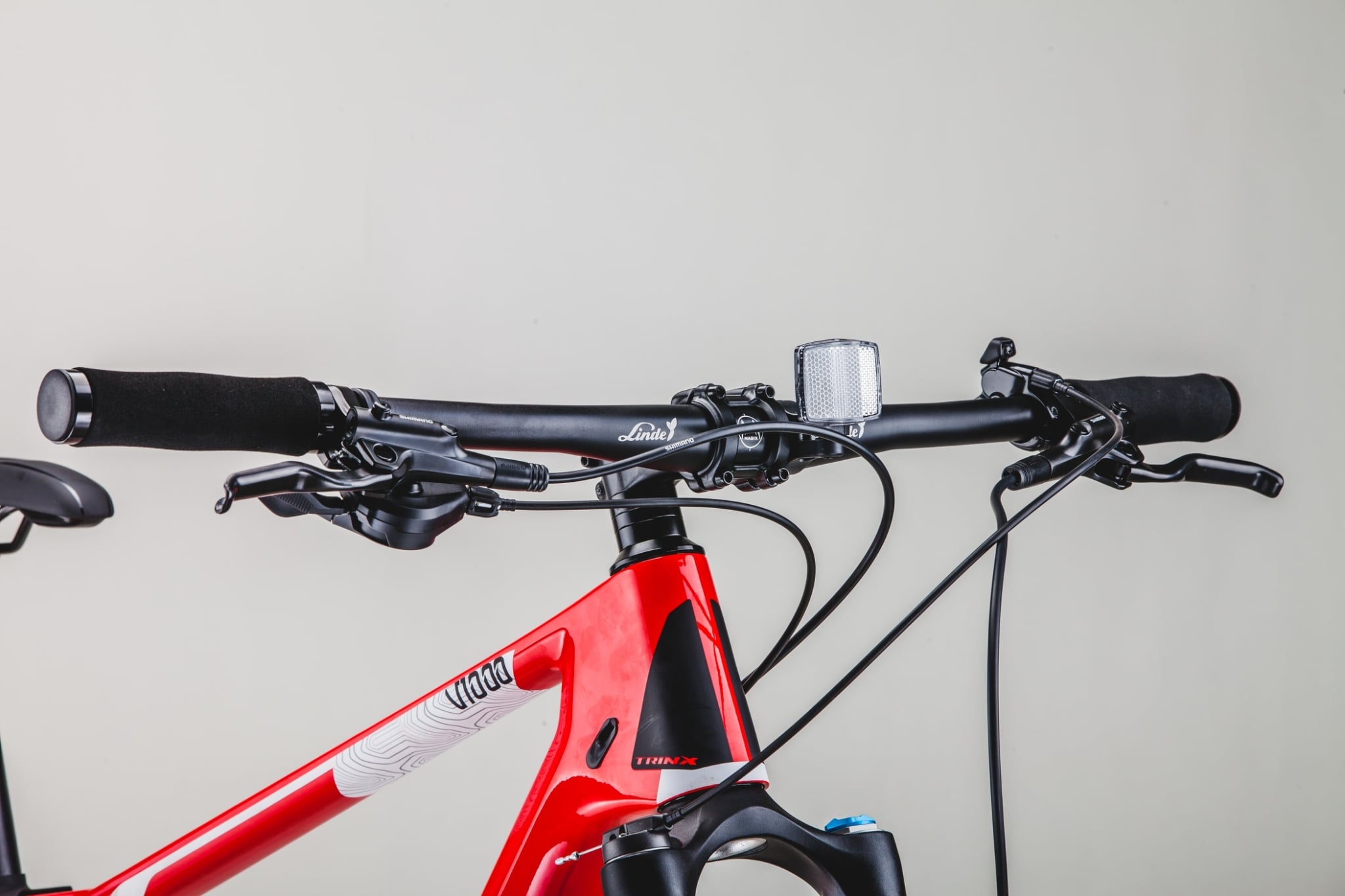 TrinX : V1000 Pro 2022 เสือภูเขา 29" เฟรมคาร์บอน เกียร์ Shimano SLX 12 สปีด แกนสอด ดิสเบรคน้ำมัน Shimano