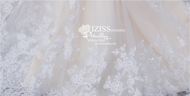 BR120 **พรีออเดอร์**ชุดแต่งงาน&ชุดเจ้าสาวแบบยาวสีขาวเบจเกรดพรีเมี่ยม เปิดไหล่ มีแขน หรูหราน่ารัก สวยโดดเด่นไม่ซ้ำใคร