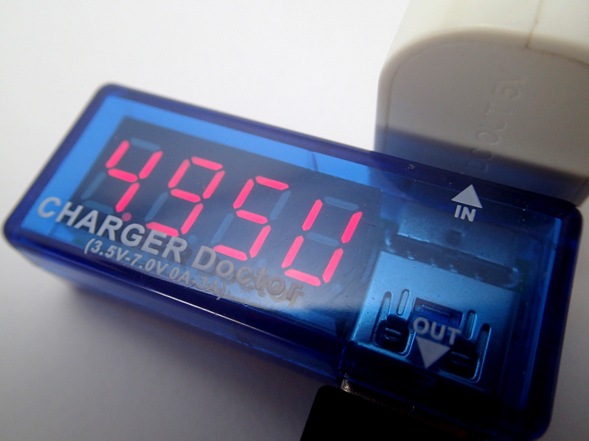 USB Port Ammeter/Voltmeter Stick 3-7.5V 0-2.5A