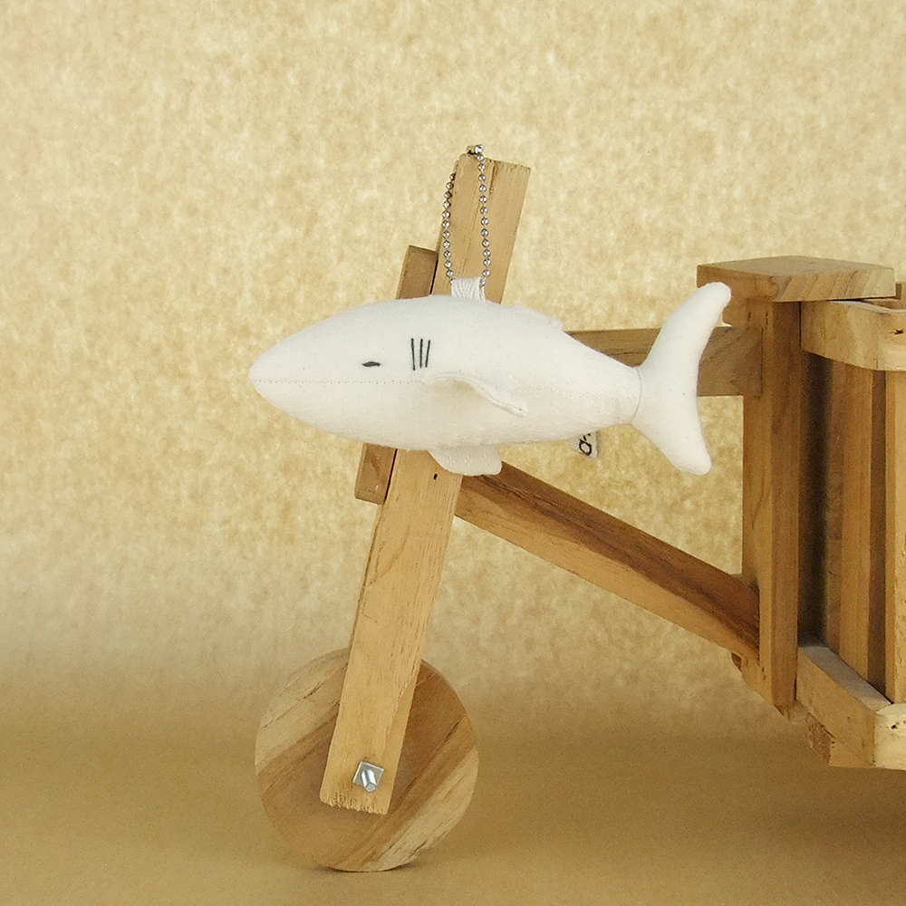 Keychain shark พวงกุญแจฉลาม ติดชื่อได้ ของขวัญชิ้นเดียวในโลก ของขวัญพิเศษ ของขวัญเก๋ๆ ของขวัญวันเกิด ของขวัญรับปริญญา