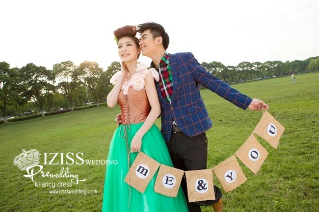 PW208 - Pre order ชุดคู่ถ่ายพรีเวดดิ้ง (prewedding dress) & ชุดแต่งงานแฟนซี (Fancy wedding dress)ชายหญิง "ธีมสีเขียว-น้ำเงิน"