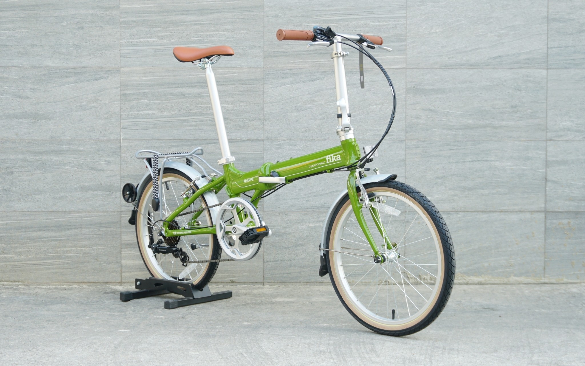 Fika Frappe จักรยานพับได้ เฟรมอลูมิเนียม ล้อ 20" 7 สปีด พร้อมตะแกรง บังโคลน