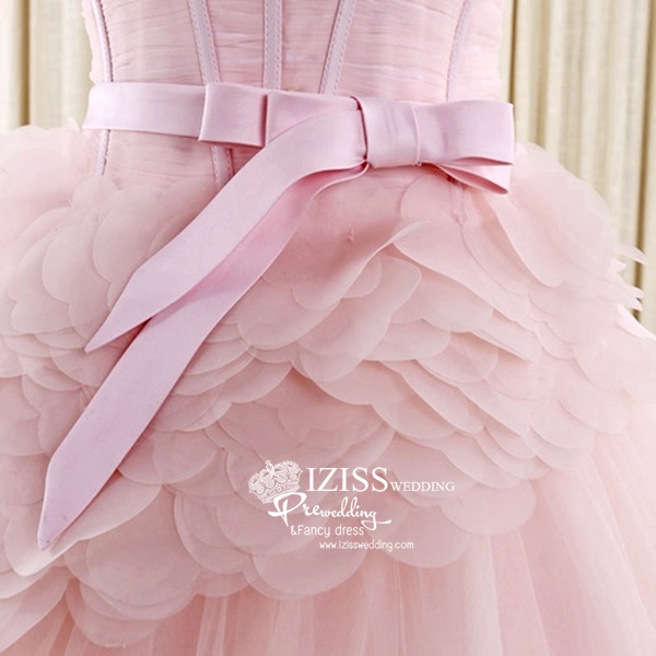 RM024 **งานตัดเกรด A**พรีออเดอร์ชุดราตรีหรูหรา ชุดแต่งงาน ชุดพรีเวดดิ้งสั่งตัดได้ค่ะ งานเกรดพรีเมี่ยม ตัดเย็บปราณีต สวมใส่สวยงามดุจเจ้าหญิง