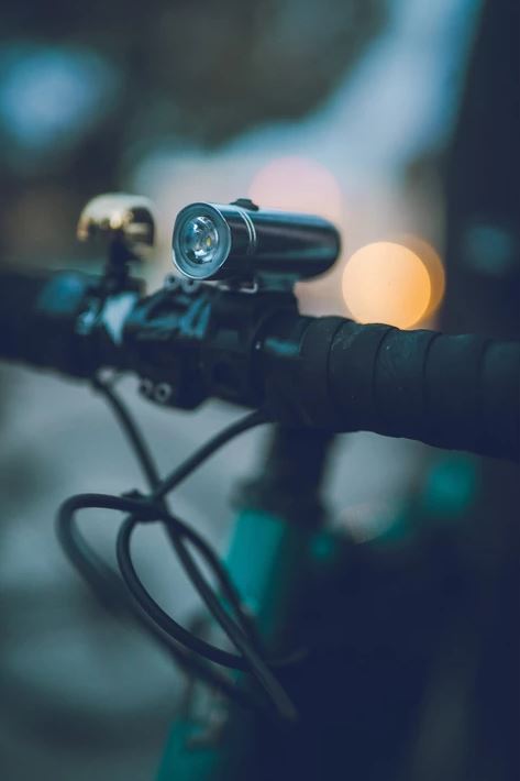 ไฟหน้าจักรยาน LEZYNE CLASSIC DRIVE FRONT 500 LUMEN MATTE BLACK