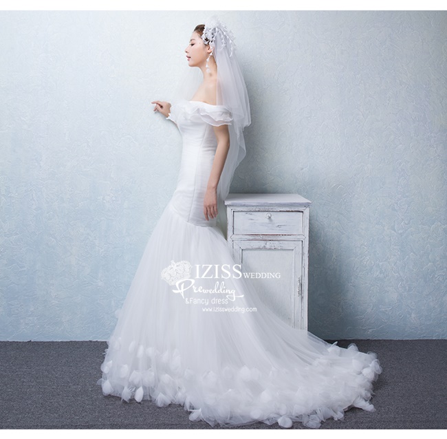 BR142 **พรีออเดอร์**ชุดแต่งงาน&ชุดเจ้าสาวแบบยาวสีขาวเกรดพรีเมี่ยม เปิดไหล่ มีแขน หรูหราน่ารัก สวยโดดเด่นไม่ซ้ำใคร