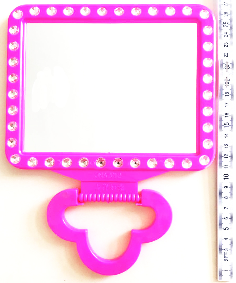 กระจกขอบเพชรเหลี่ยม 20.5x26.5 ซม.