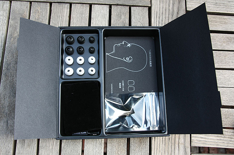 ขาย หูฟัง TTPOD T2E หูฟัง3 Driver (2BA 1Dynamic) สายชุบเงิน รุ่นเบสหนัก - สีม่วงใส