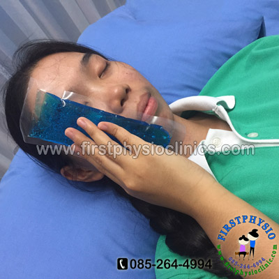 FIRSTPHYSIO เจลประคบเย็น (Hot/Cold Pack) Small Size