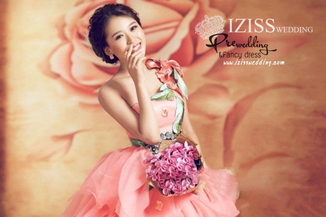 PW052 - **เลิกผลิตค่ะ** ชุดคู่ถ่ายพรีเวดดิ้ง (prewedding dress) & ชุดแต่งงานแฟนซี (Fancy wedding dress)ชายหญิง "ธีมสีส้มอมชมพู-เทา"