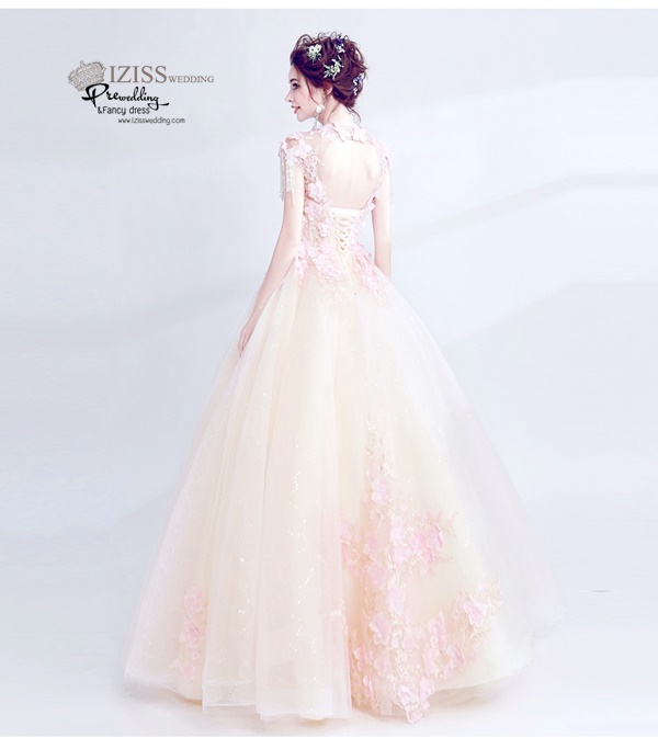 DL054 - **พรีออเดอร์** ชุดราตรี เดรสยาวออกงาน (Night party dresses) ชุดไปงานแต่งงานสวยๆ "ธีมสีครีมปักดอก 3D"