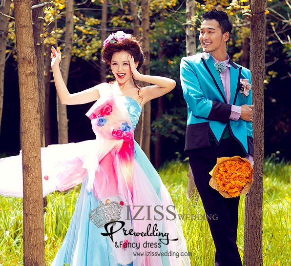 PW135 - Pre order ชุดคู่ถ่ายพรีเวดดิ้ง (prewedding dress) & ชุดแต่งงานแฟนซี (Fancy wedding dress)ชายหญิง "ธีมสีเขียว-ชมพู"