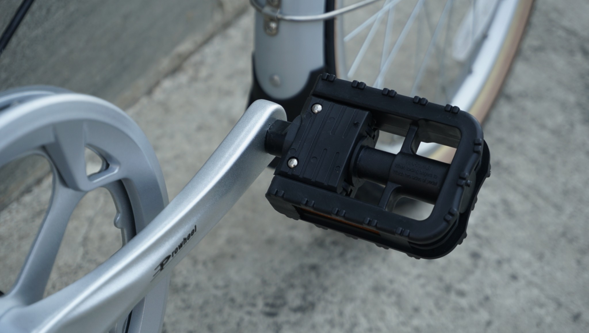 Fika Frappe จักรยานพับได้ เฟรมอลูมิเนียม ล้อ 20" 7 สปีด พร้อมตะแกรง บังโคลน