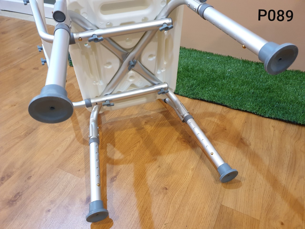 เก้าอี้นั่งอาบน้ำผู้ป่วย/เก้าอี้นั่งอาบน้ำผู้สูงอายุ