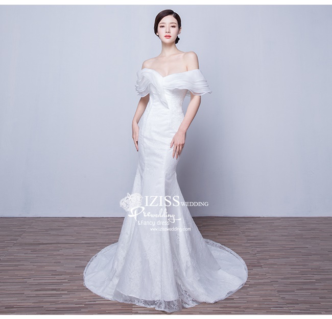 BR153 **พรีออเดอร์**ชุดแต่งงาน&ชุดเจ้าสาวแบบยาวสีขาวเกรดพรีเมี่ยม เปิดไหล่ มีแขน หรูหราน่ารัก สวยโดดเด่นไม่ซ้ำใคร