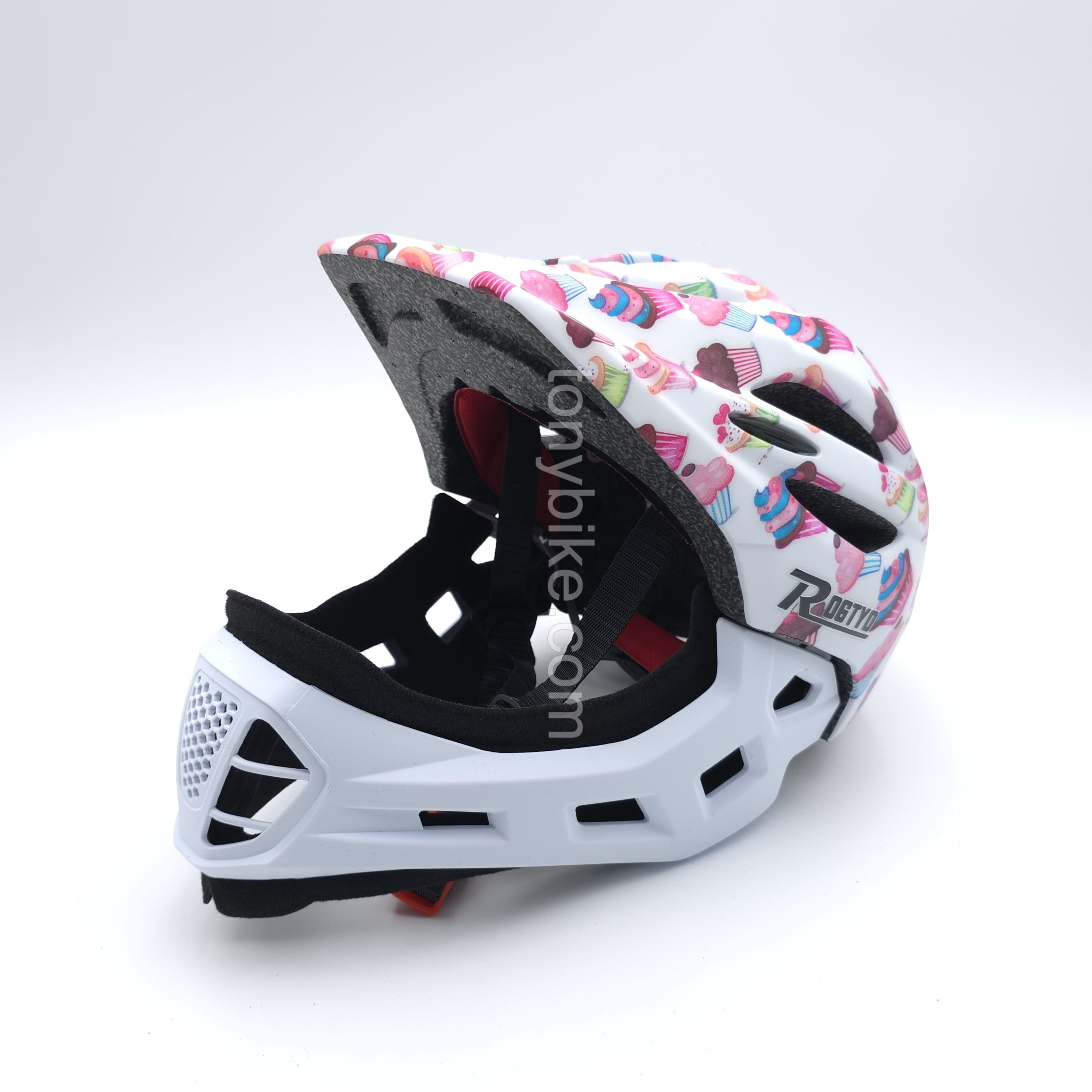 หมวกจักรยานเด็ก เต็มใบ สีขาว ลายขนม 46-53 ซม.